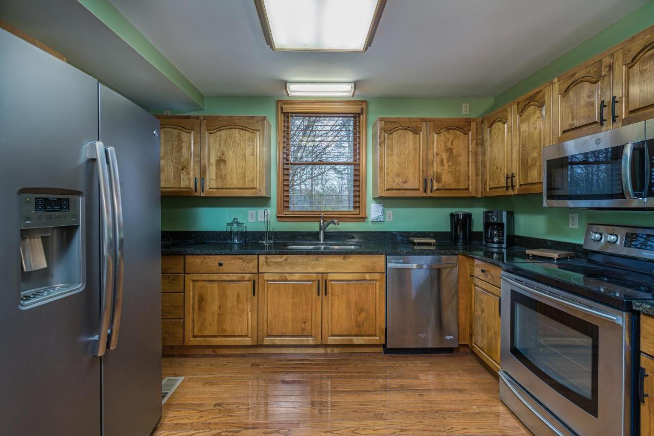 North Ridge Place Brand New Log Cabin With Hot Tub Great Location Sevierville Eksteriør billede